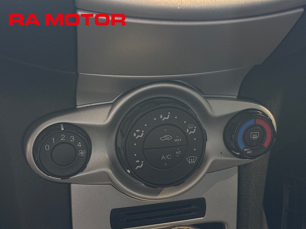 Ford Fiesta 5-dörrar 1.6 TDCi Trend | M-Värm | Manuell | 0.42l 2012
