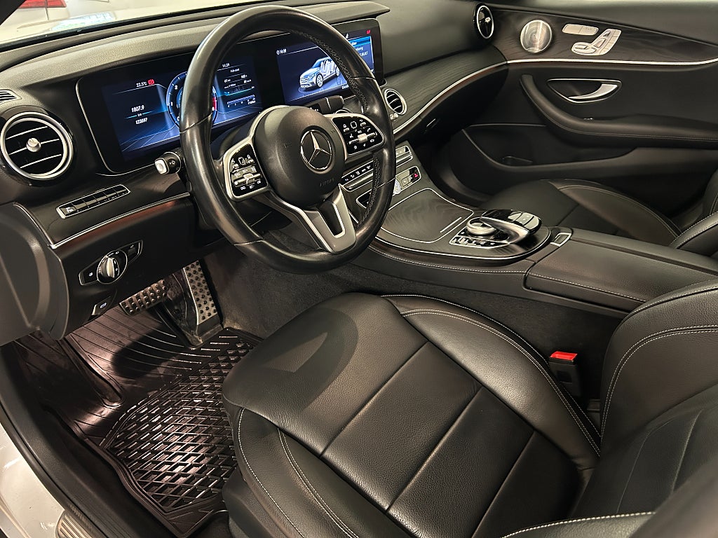 Mercedes-Benz E 220 d 4MATIC All-Terrain Premium Burmester Läder Drag