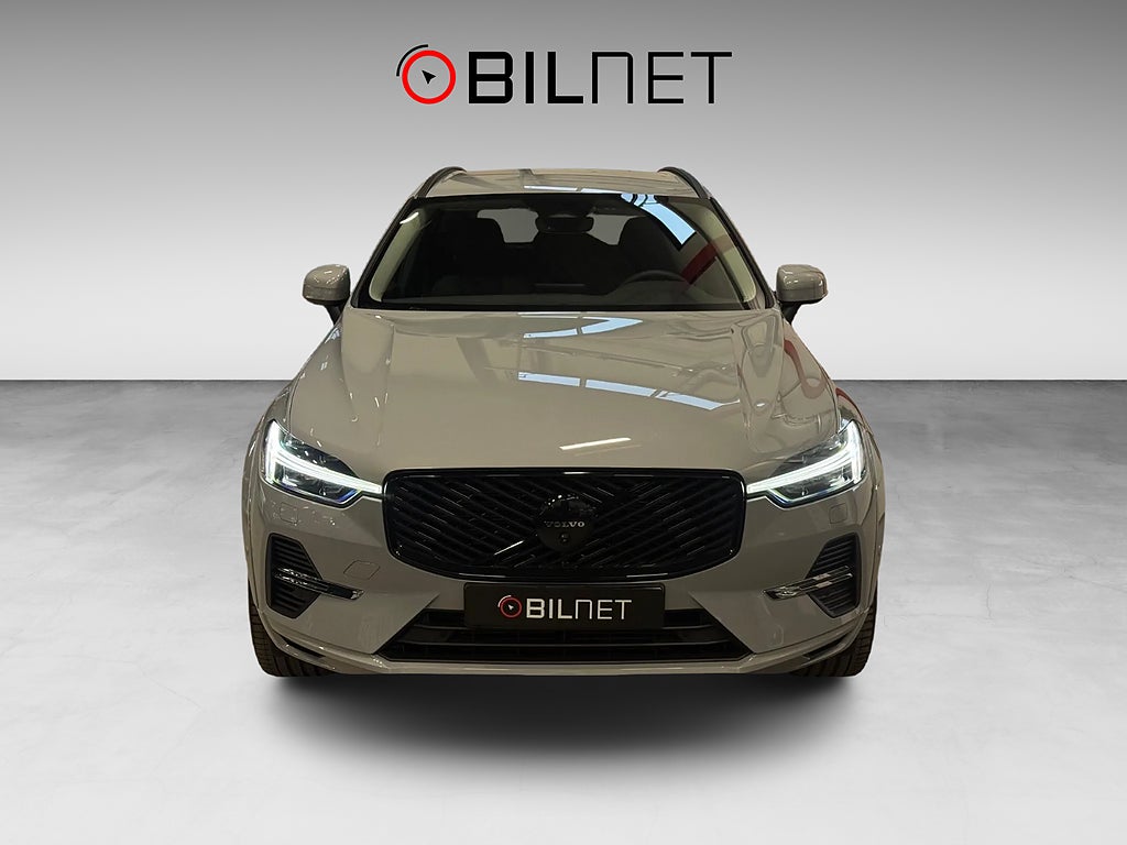 Volvo XC60 Recharge T6 AWD 495mil / 2026 H/K 22" Drag 360 Värmare