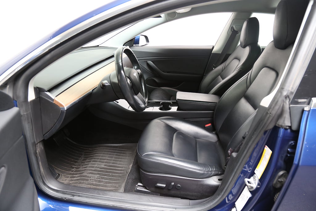 Tesla Model 3 Long Range AWD Panorama 2019