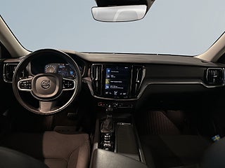 Volvo V60 D4 Momentum Drag GPS Pvärm VoC Kamera SoV