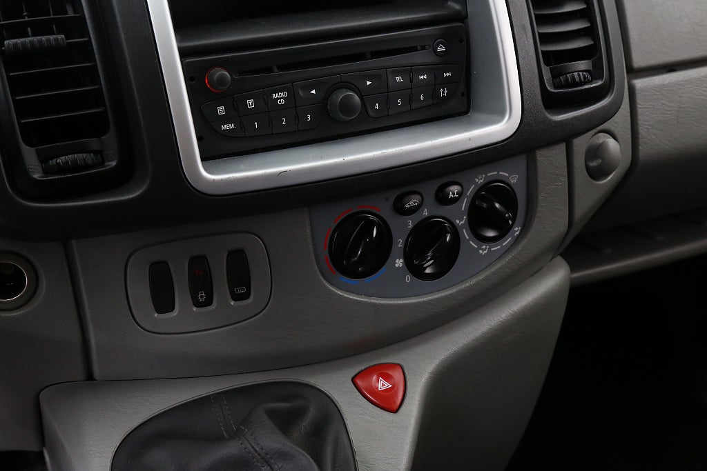 Renault Trafic Passenger 2.9t 2.0 dCi Kombi Nybesikt 9-sitsig