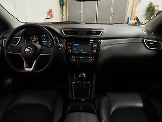 SUV Nissan Qashqai 16 av 22