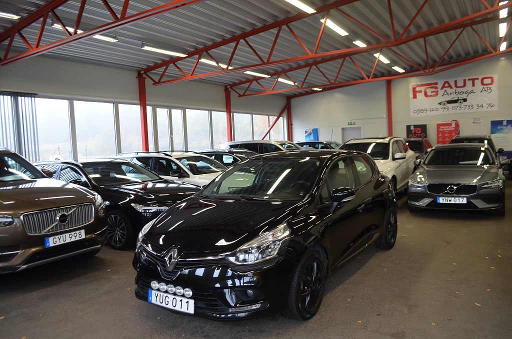 Renault Clio TCe 90 hk Euro 6 Nybesiktigad