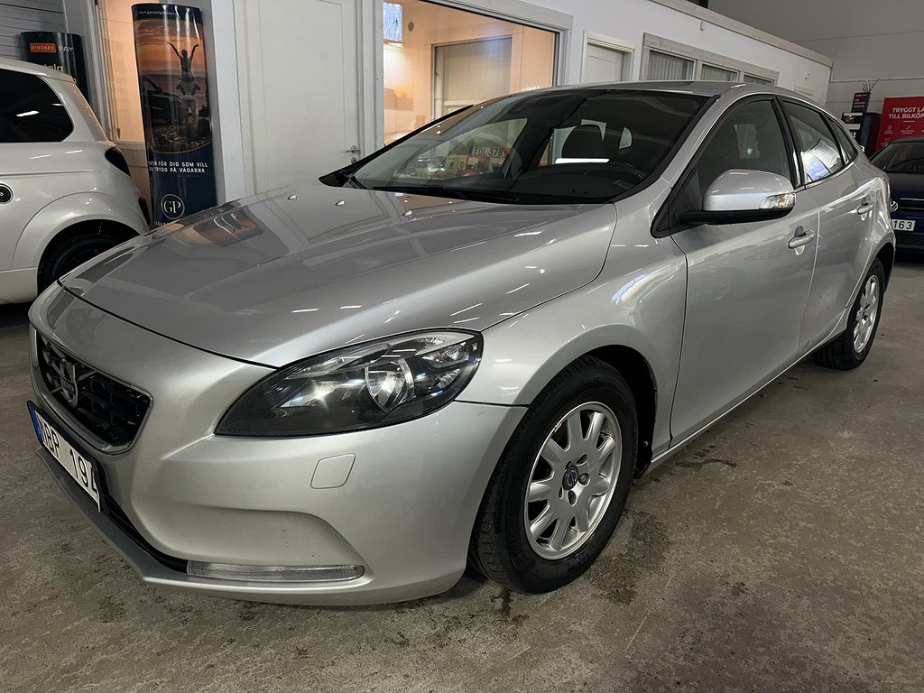 Volvo V40 D2 Kinetic Euro 5 Ränta: 3,95%