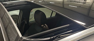 SUV Mercedes-Benz EQA 10 av 14