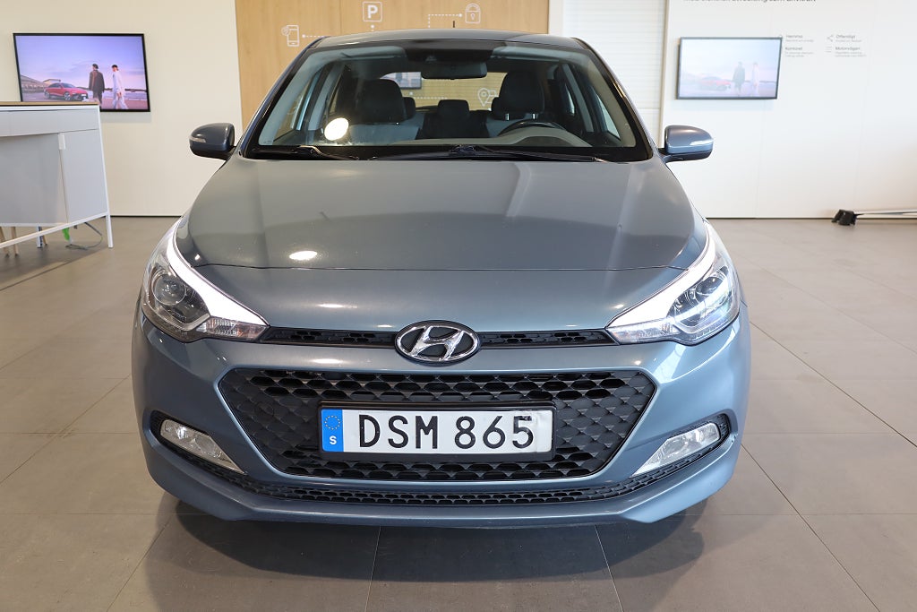 Hyundai i20 1.2 ComfortPlus PDC Blåtand Rattvärme 2016