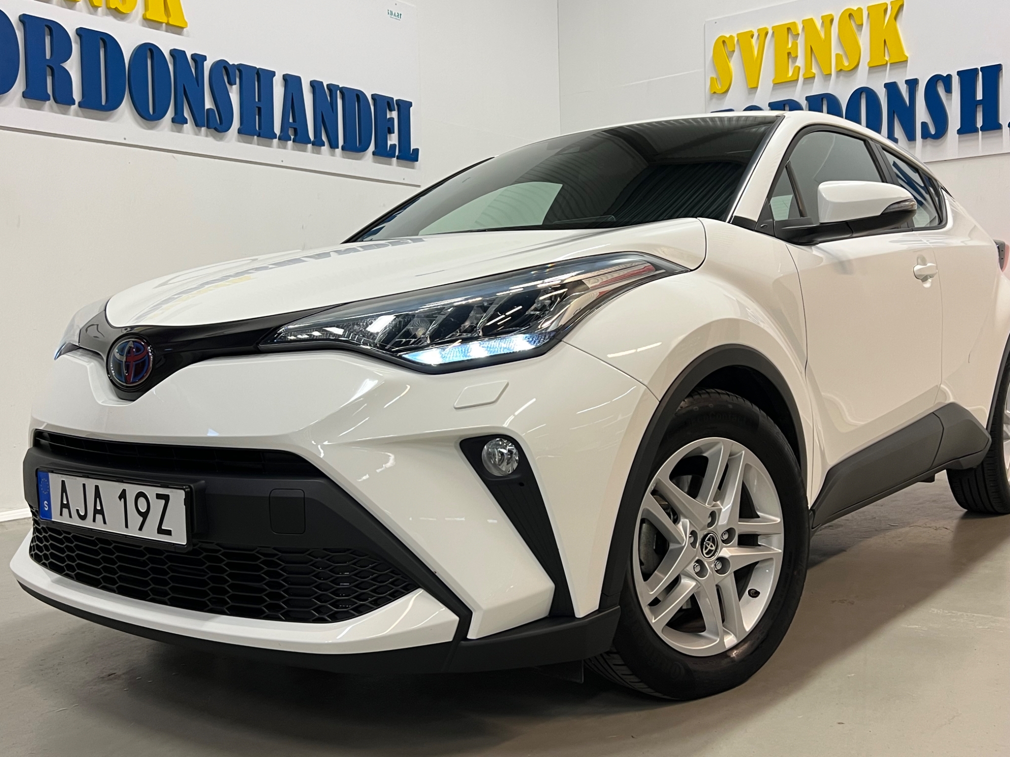 Toyota C-HR Hybrid CVT (Automat) Active 2023, bild 3/10