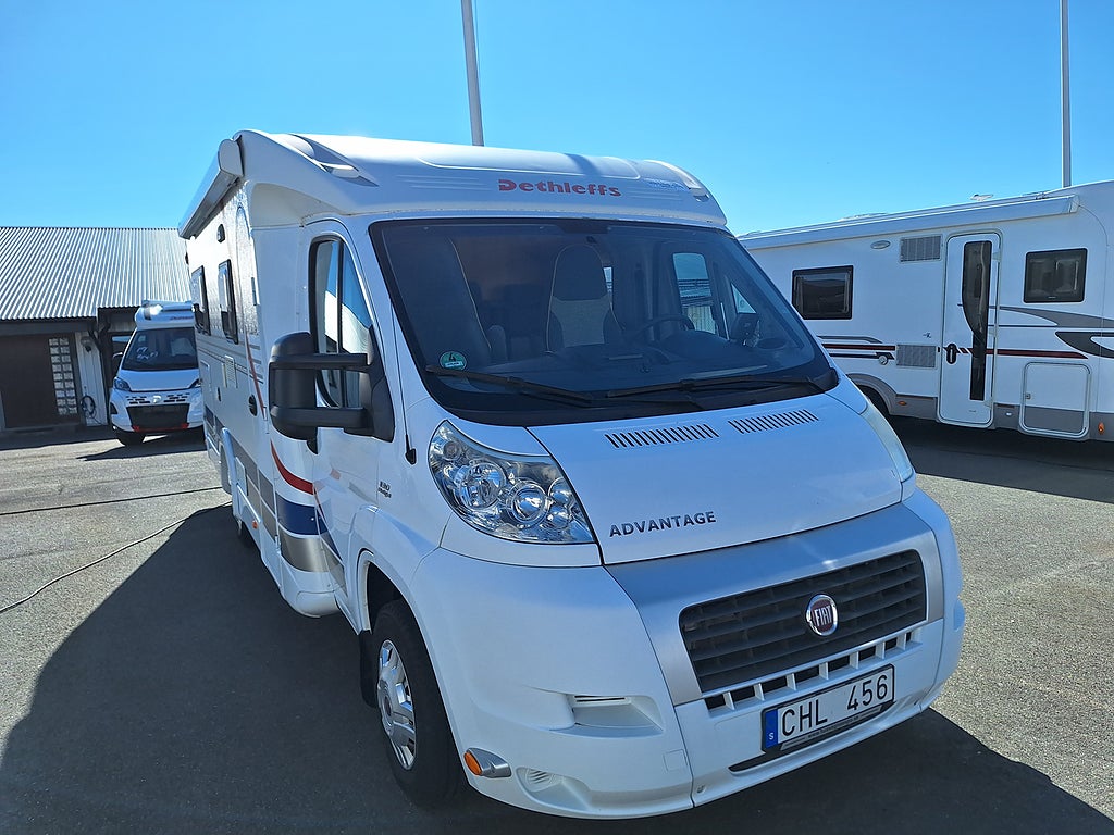 Dethleffs Advantage T 6611 Långbädd, Solcell