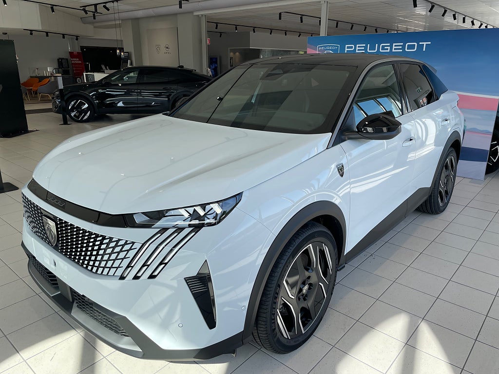 Peugeot 3008 GT Edition Ultimate Plug-In Hybrid *Drag. *3års service