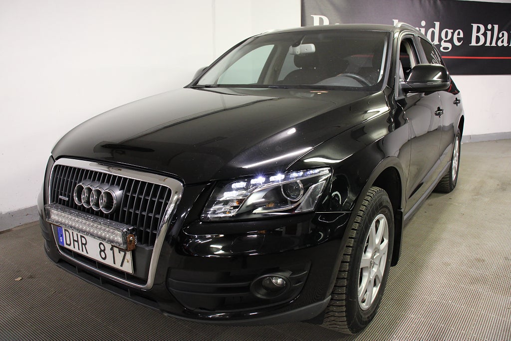 Audi Q5 2.0 TDI DPF quattro Ny kamrem Ny servat 19 tum S_fälg 