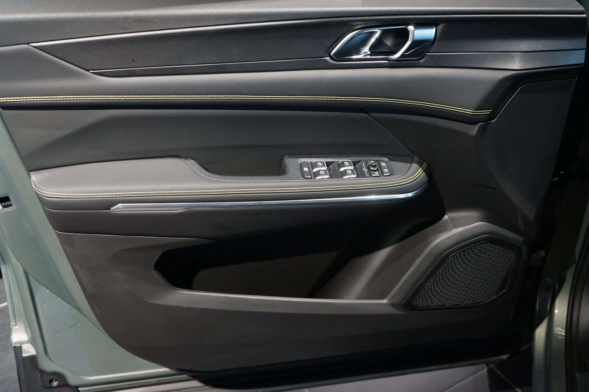 Lynk & Co 01 Core 2025, bild 4/25