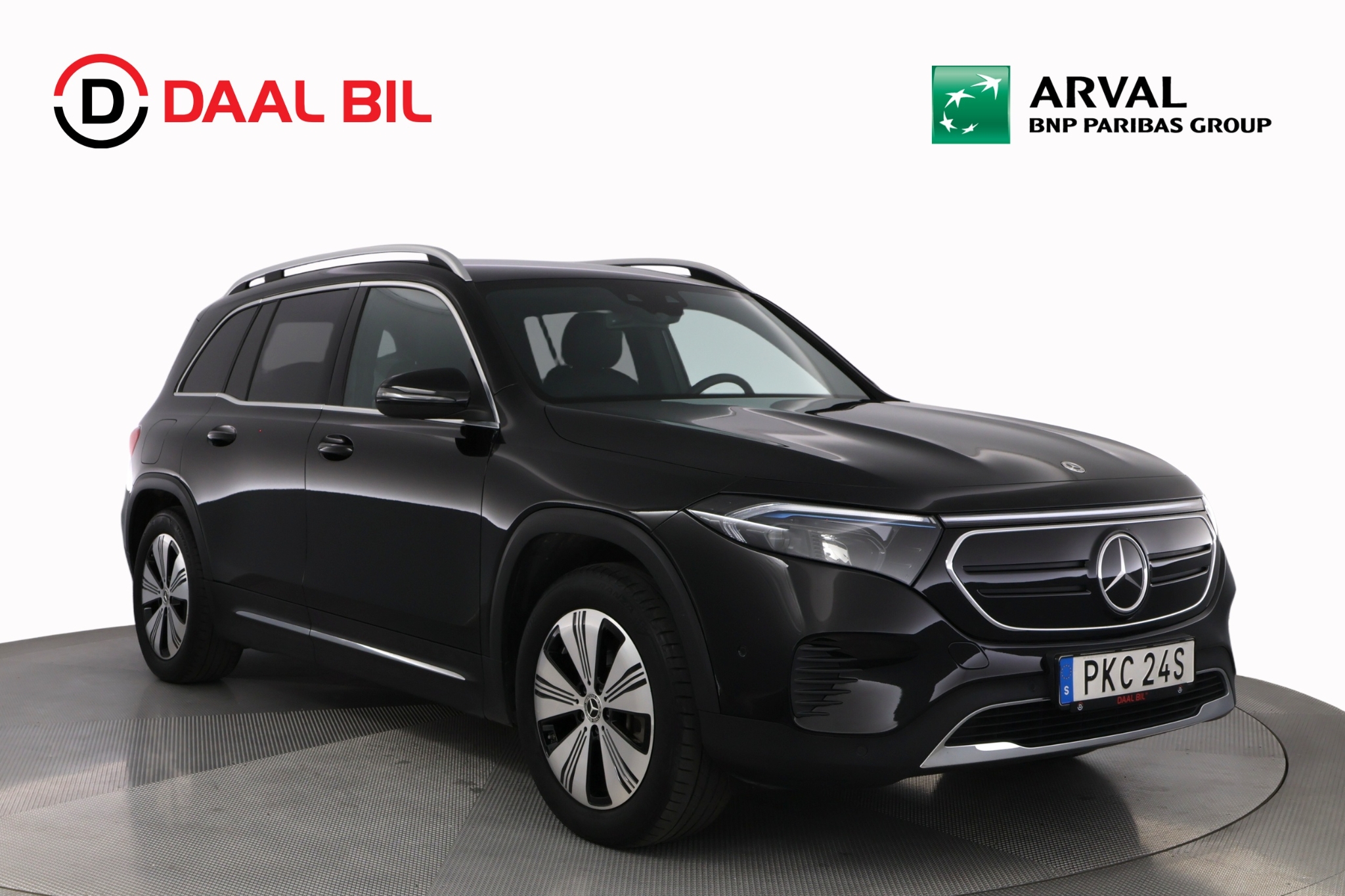 Mercedes-Benz EQB 2023, photo 3/10