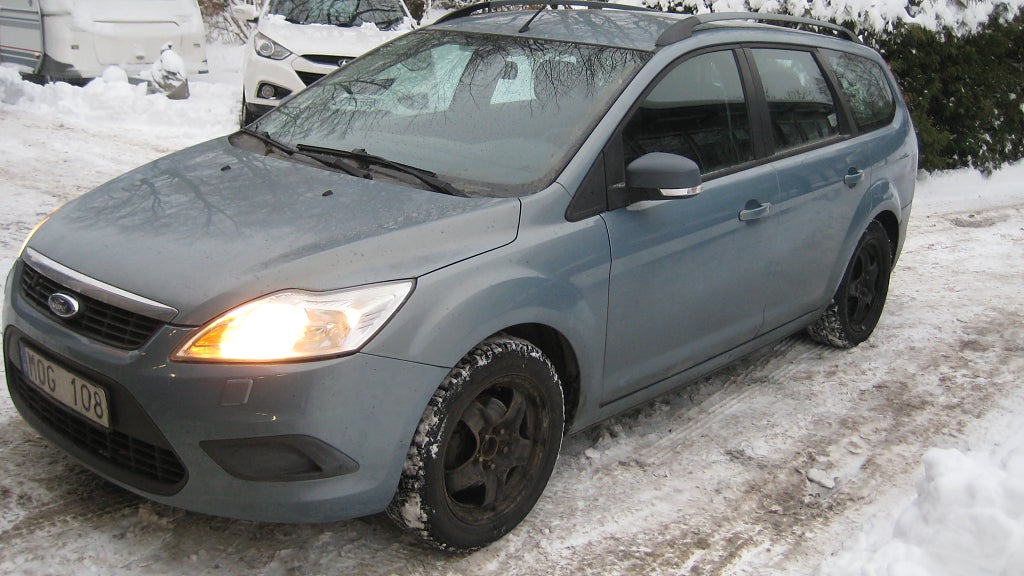 Ford Focus Kombi 1.8 Flexifuel Titanium, Trend Euro 4