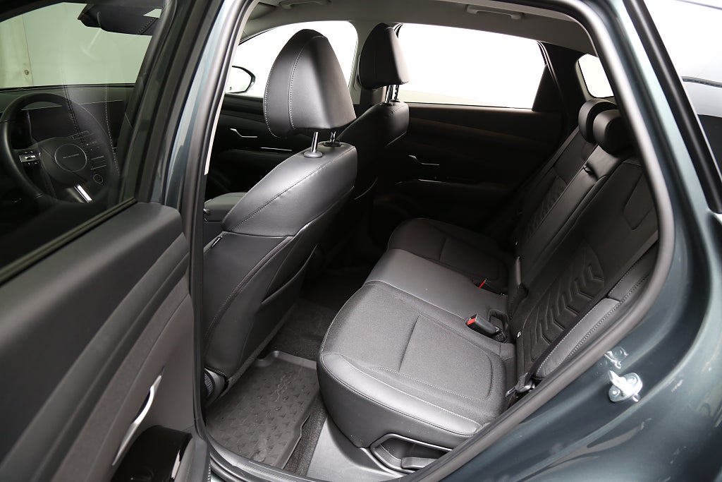 Hyundai Tucson *Essential MHEV 1.6 T-GDI Automat Navi Kamera 2025