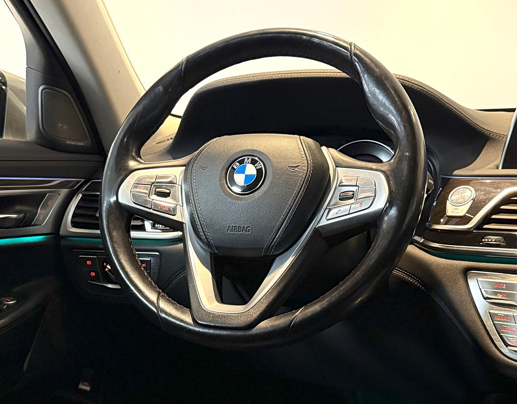 BMW 730 D xDRIVE 265HK M-SPORT TAKLUCKA H&K SOFTCLOSE HDU
