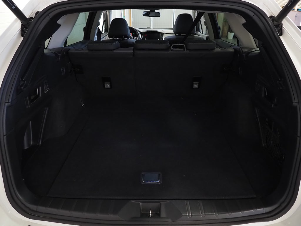 Subaru Outback 2,5i 169hk XFuel Field AWD Aut Motorv Dragkrok