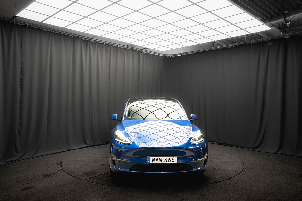 Tesla Model Y Long Range AWD 20'' DRAG PANO LÄDER 92.5%SoH 1-ÄGARE