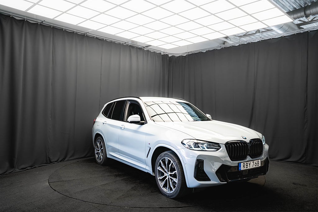 BMW X3 xDrive20d M Sport D-VÄRMARE LÄDER DRAG H/K HUD 360 MOMS