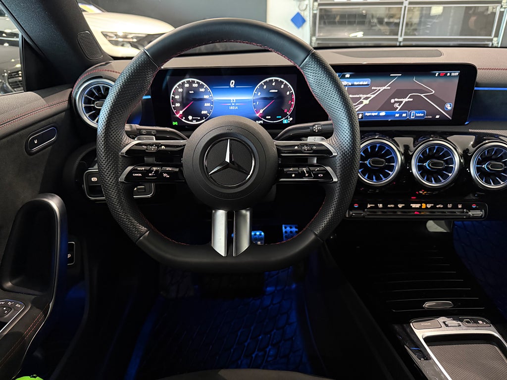 Mercedes-Benz CLA 200 AMG Sportpaket Premium Värmare 19tum - bild 4