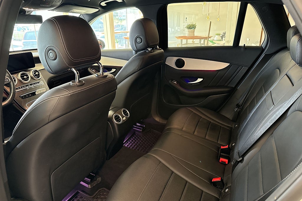 Mercedes-Benz GLC 300 de 4MATIC Aut AMG Line P-värm Drag Kamera Moms miniatyr 16