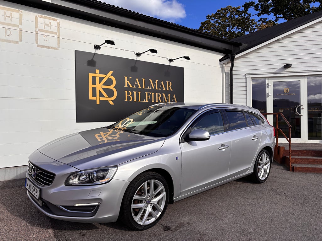 Volvo V60 D4 Geartronic,Ocean Race, Välservad, Nya V-däck ingår!