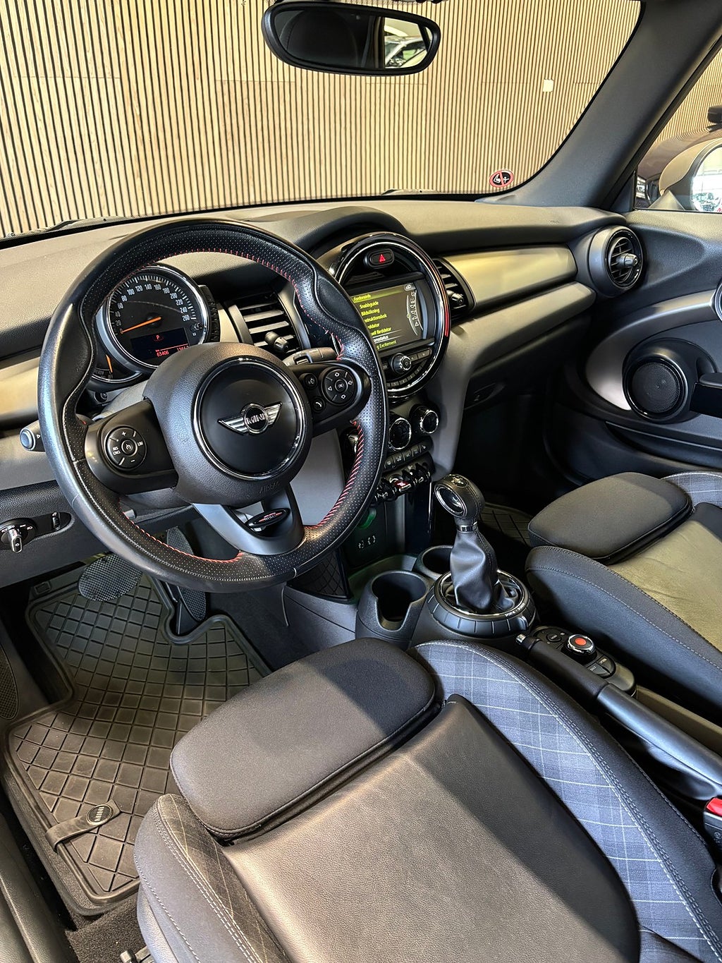 MINI Cooper Convertible