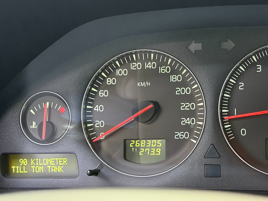 VOLVO V70 2.4 BUSINESS 140 ch 4X2 BVM - 265000 km