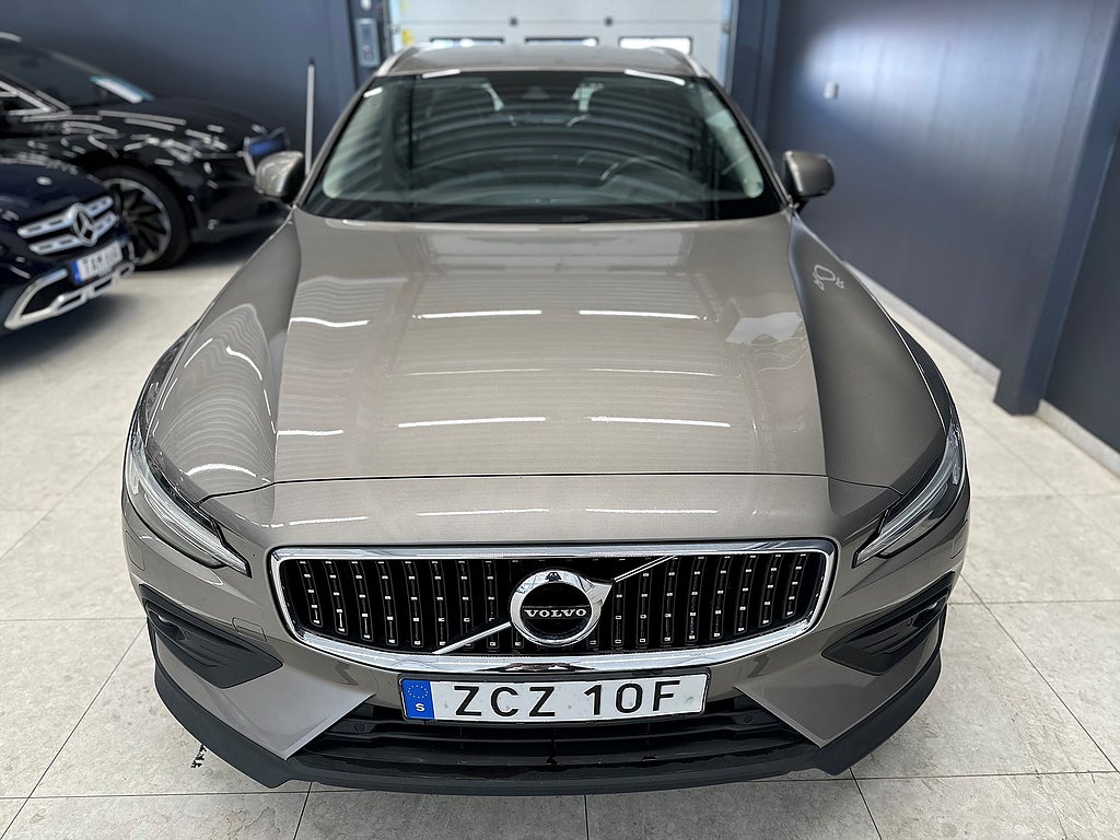 Volvo V60 Cross Country D4 AWD Advance SE /B-Kamera/NAV/DRAG/SKINN