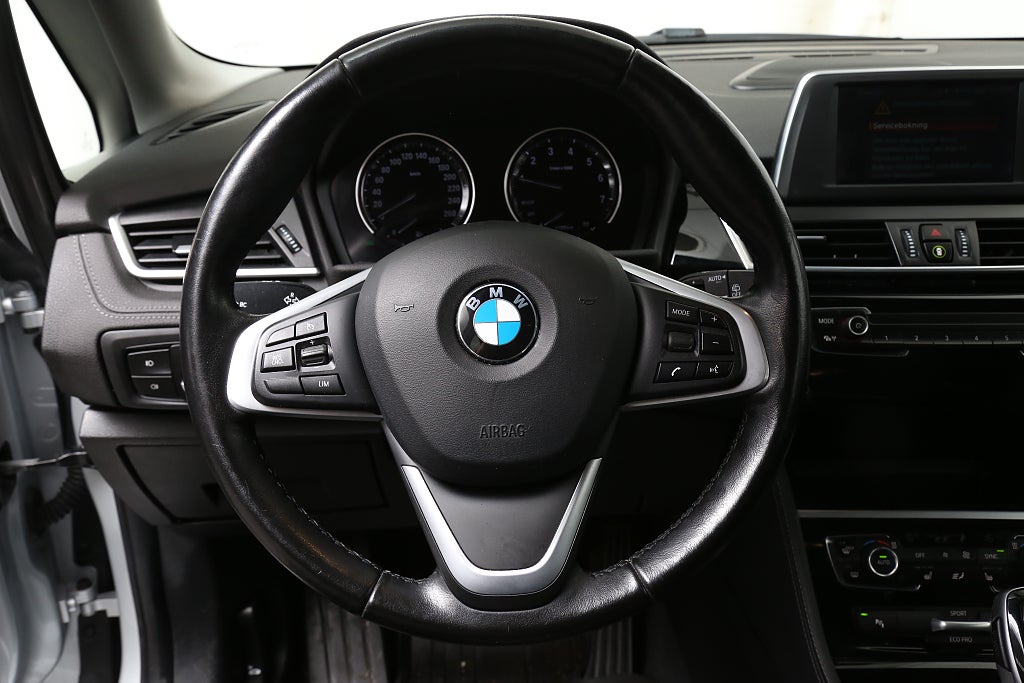 BMW 218i Active Tourer 140hk Sport line Aut Kamera 2019