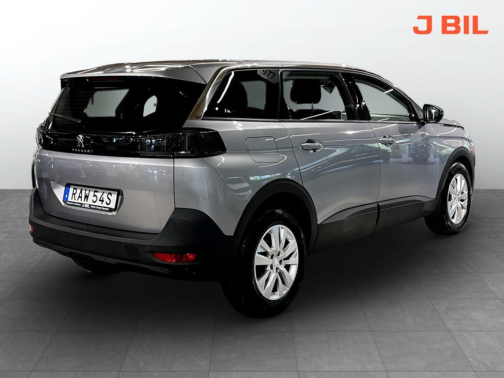Bild på Peugeot 5008 Active 1.2 PT 130hk - P-SENSORER, CARPLAY