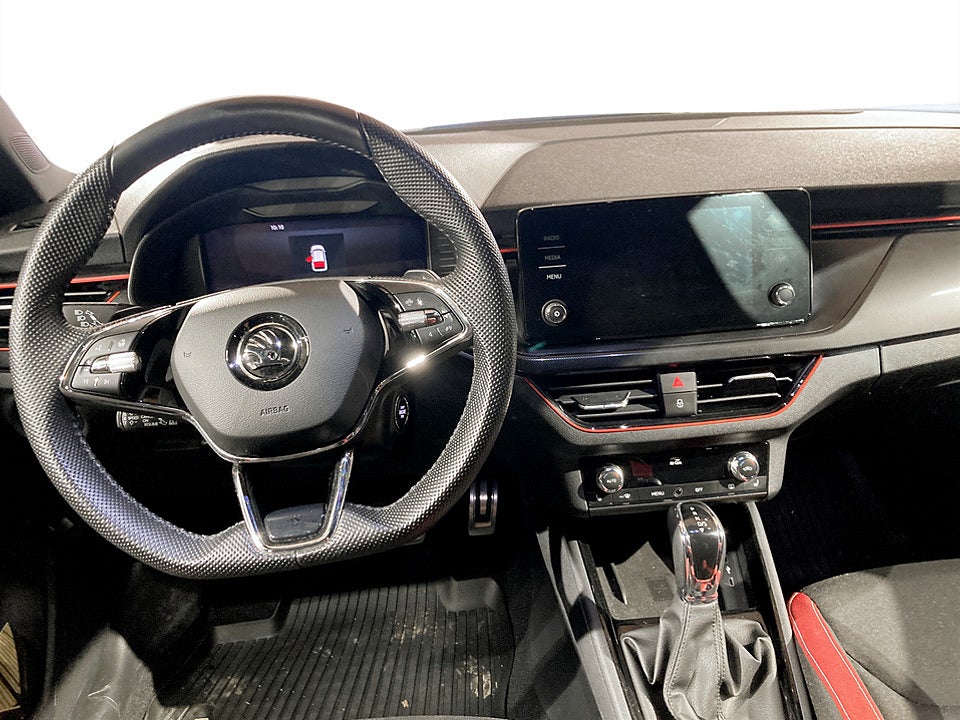 Bild på Skoda Kamiq Monte Carlo 1.0 TSI 110hk Aut - DRAG, B-KAMERA