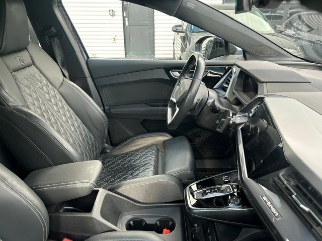 Audi Q4 e-tron 2024, bild 4/30