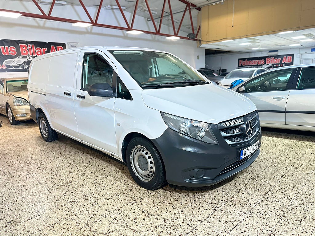 Mercedes-Benz Vito 111 CDI 2.8t  En Ägare Ny Servad