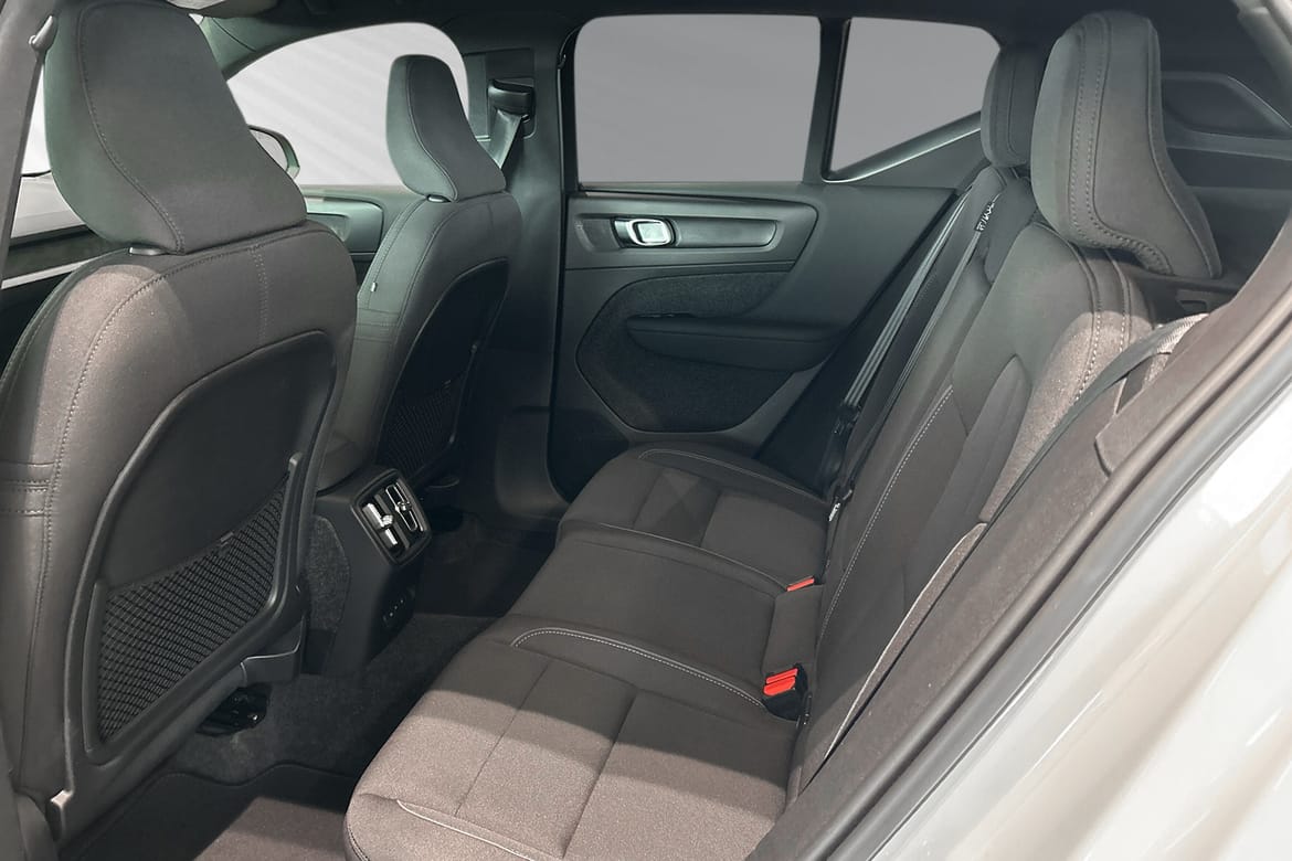 Volvo EX40 2027, bild 7/10