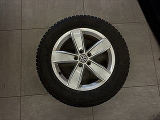 Volkswagen Tiguan 2.0 TDI 4Motion GT Drag/D-värm/Kamera/Rattvärm/SoV-hjul – bild 21