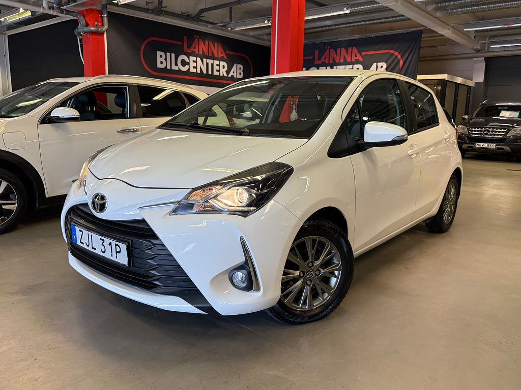 Toyota Yaris 1.5 VVT-iE Active Ny servad Backkamera Bluetooth Euro 6
