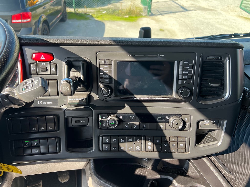 Scania R660 V8 6x2*4 Lastväxlare, ADR, Liftdumper, Euro 6
