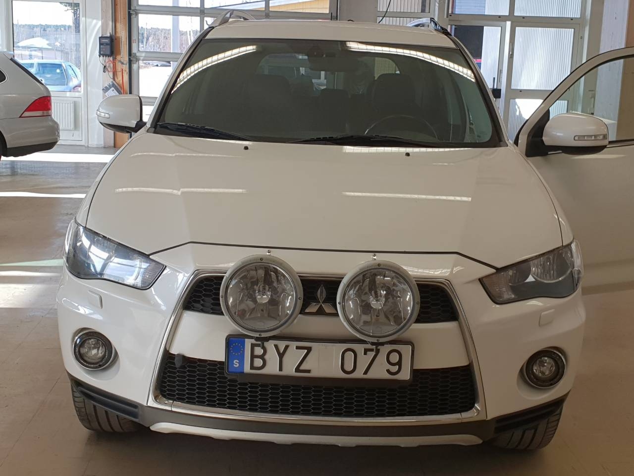Mitsubishi Outlander 2009, bild 3/33