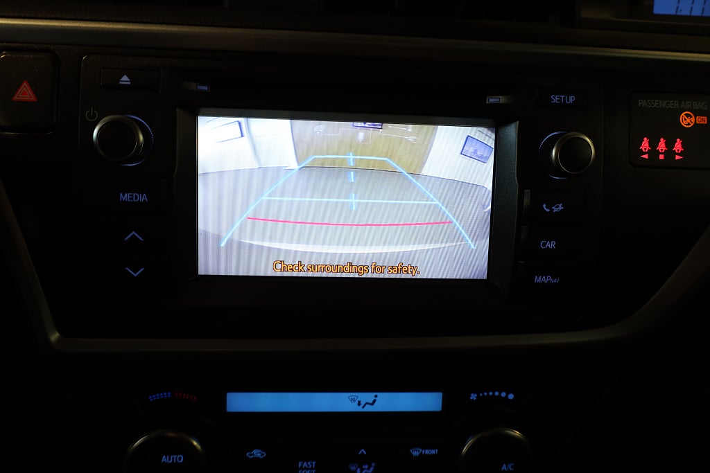 Toyota Auris 1.6 Valvematic Style Kamera Blåtand 2013