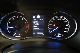 Halvkombi Toyota Yaris 16 av 21