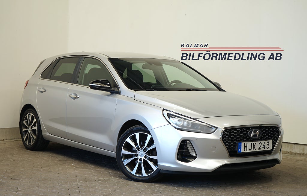 Hyundai i30 1.4 T-GDi Comfort Rattvärme B-kamera Navi Carplay 140hk