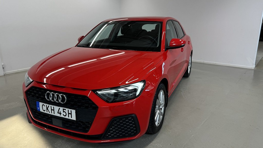 Audi A1 SPORTBACK 30 TFSI Manuell 110hk Låga Mil