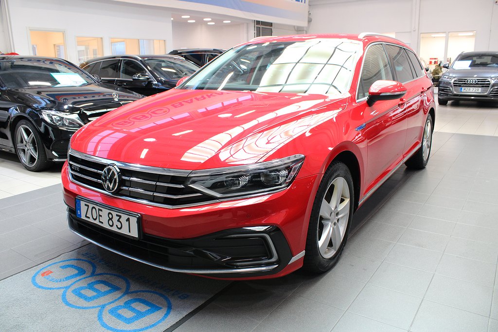 Volkswagen Passat GTE Executive Navi Kamera Drag Rattvärme