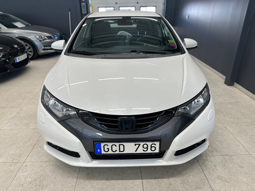 Honda Civic 1.8 i-VTEC Sport 4,99% /B-Kamera/Dragkrok