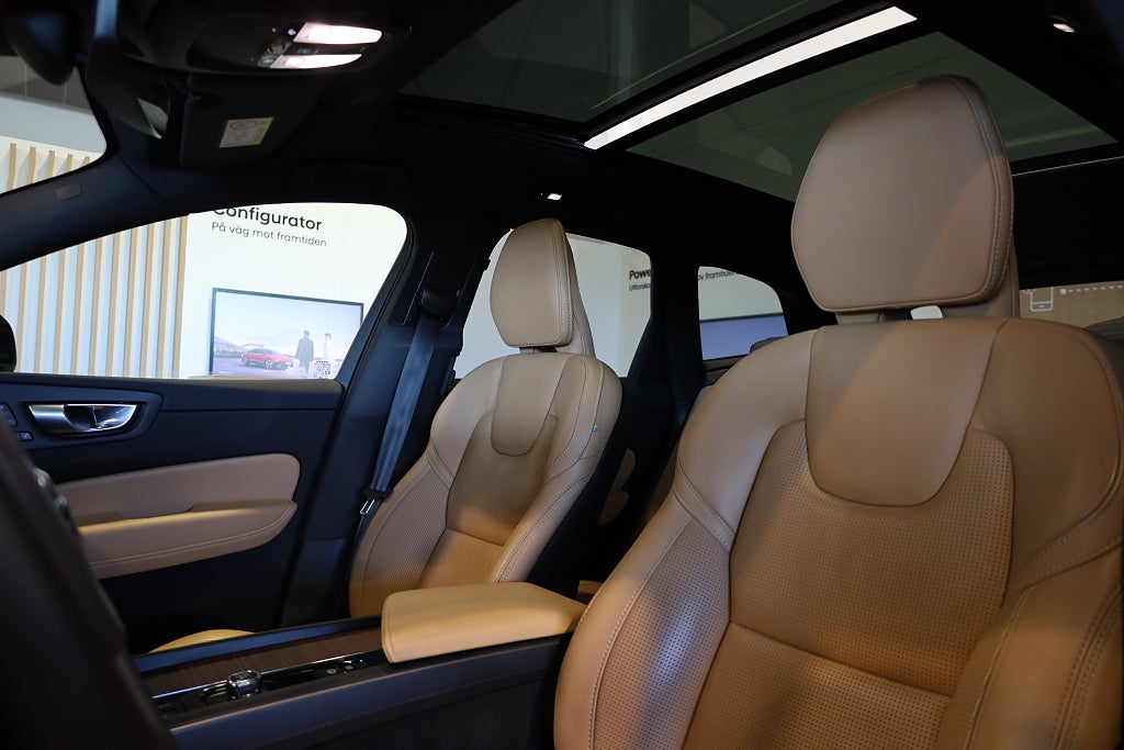 Volvo XC60 Recharge T6 AWD AUT Ultimate Dark Pano H&K Orrefors 2024