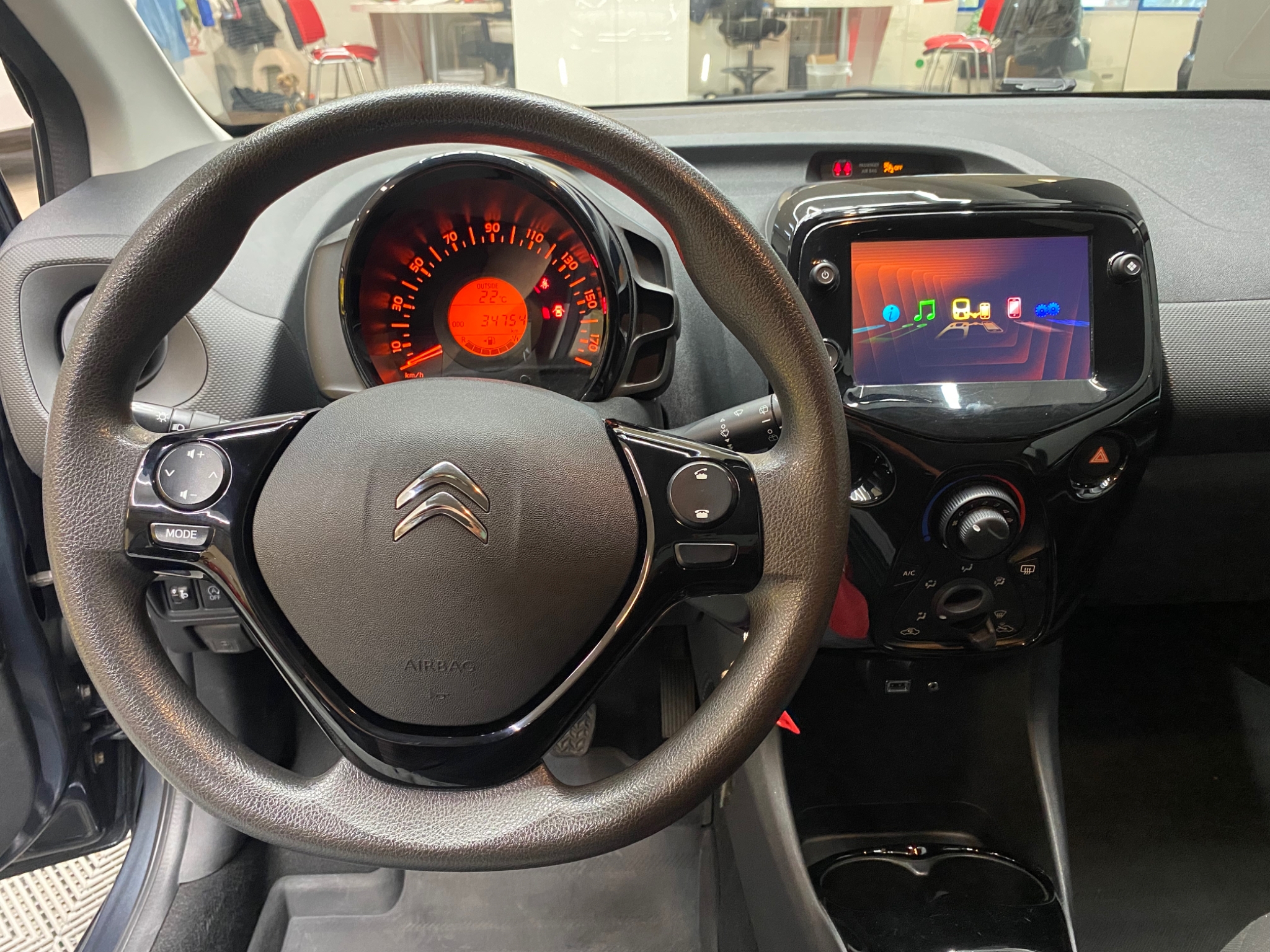 Citroen C1 5-dörrar 1.0 VTi / Fullservad 2020, bild 7/10