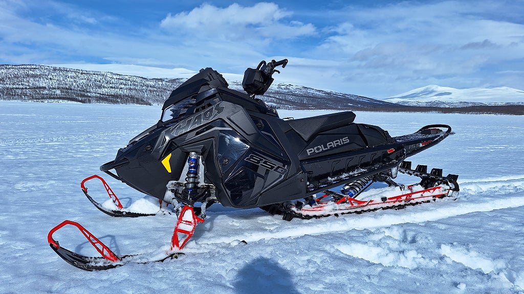Polaris Khaos 850 Slash 155" - Knappt inkörd - Ev byte vattenskoter