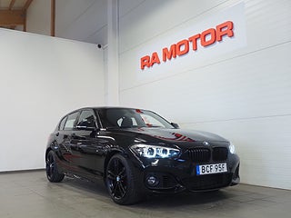 Halvkombi BMW 118I 3 av 22