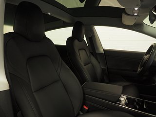 Sedan Tesla Model 3 12 av 19